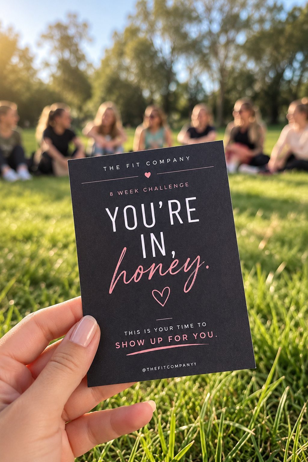 Kaart met de tekst You're in, honey voor een groep vrouwen in het park